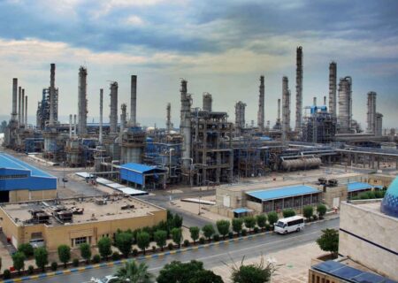 ثبت رکورد ۱۰۸ درصد ظرفیت اسمی تولید در بزرگ ترین آروماتیک ایران