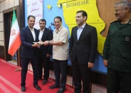 عبدالحمید شعرانی از شرکت پازارگاد، چهره برتر روابط عمومی استان بوشهر شد