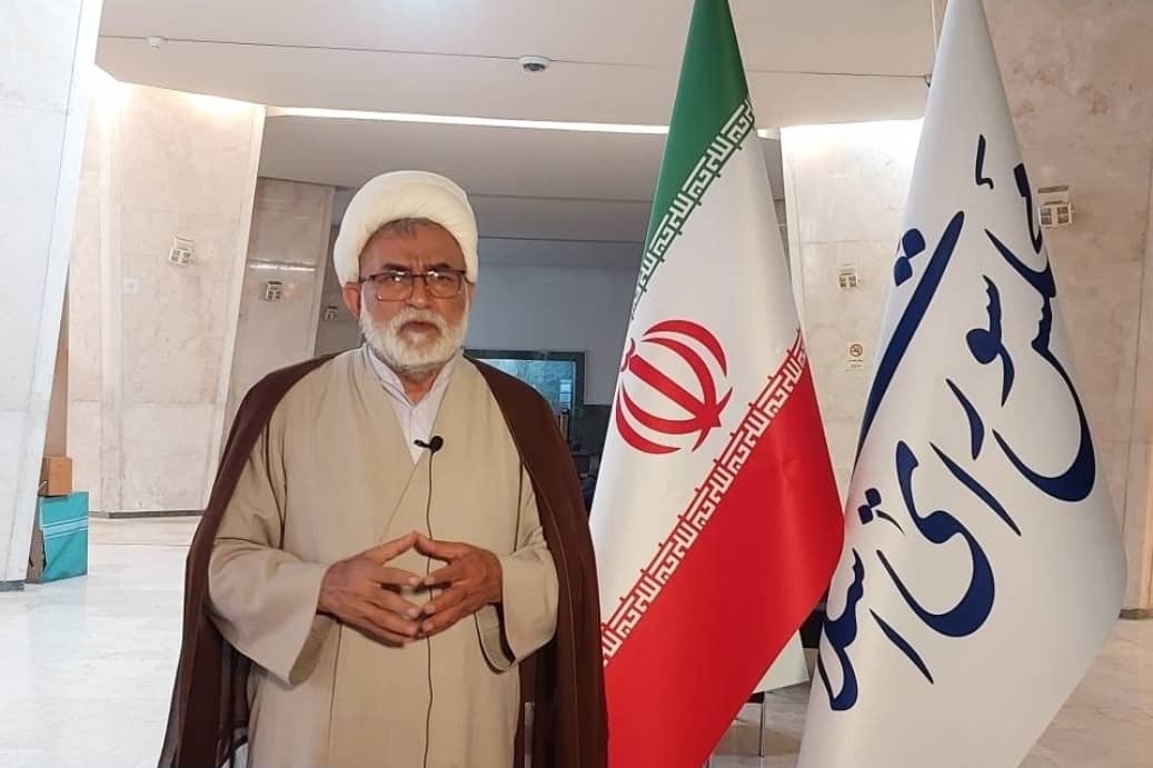دکتر موسی احمدی: نیروی انسانی سرمایه ملی است؛ ساماندهی کارکنان نفتی، اولویت مجلس