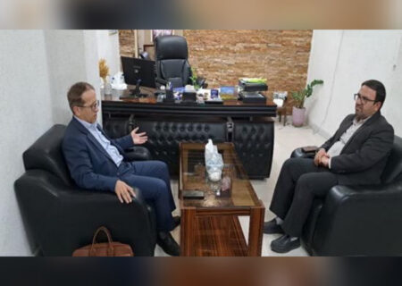 نشست فرماندار دیّر با مدیرکل محیط زیست استان بوشهر برگزار شد