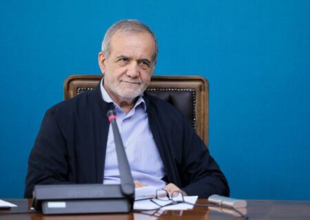 رئیس جمهور: مدیر پروازی بدرد نمی خورد
