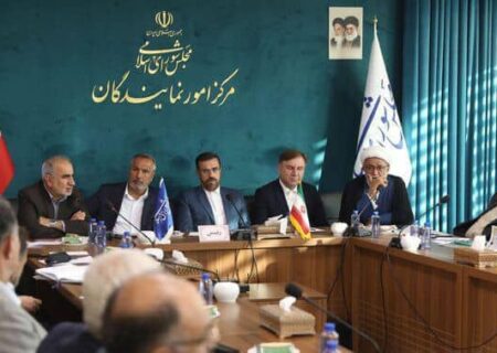 نشست ویژه فعال‌سازی خط ریلی بوشهر – عسلویه در پایتخت برگزار شد