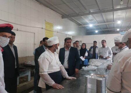 هشدار جدی معاون سیاسی، امنیتی فرماندار کنگان به شرکت‌ها: سلامت کارگران خط قرمز است! / التیماتوم به مسئولان کمپ‌های کارگری