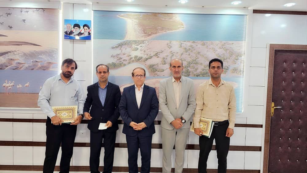 درخشش خبرنگاران دیر در رویداد رسانهای «نون» / فرماندار: باید از همه سرمایههای انسانی شهرستان بهخوبی بهره برد