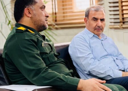 دیدار فرمانده سپاه دیر با مدیرعامل منطقه ویژه پارس و اعلام زمان تشییع شهید گمنام روستای سَرمَستان