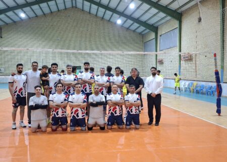 سکوی سومی لیگ والیبال شهرستان جم زیر پای تیم حراست پتروشیمی جم