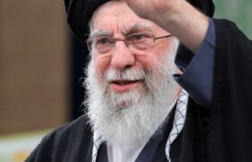 قائد امت، رهبر معظم انقلاب اسلامی ایران، حضرت آیت الله العظمی امام خامنه ای به شهادت رسیدند
